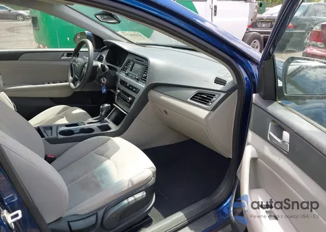 2015 Hyundai Sonata Se z USA, uszkodzony, nr VIN 5NPE24AF3FH190639